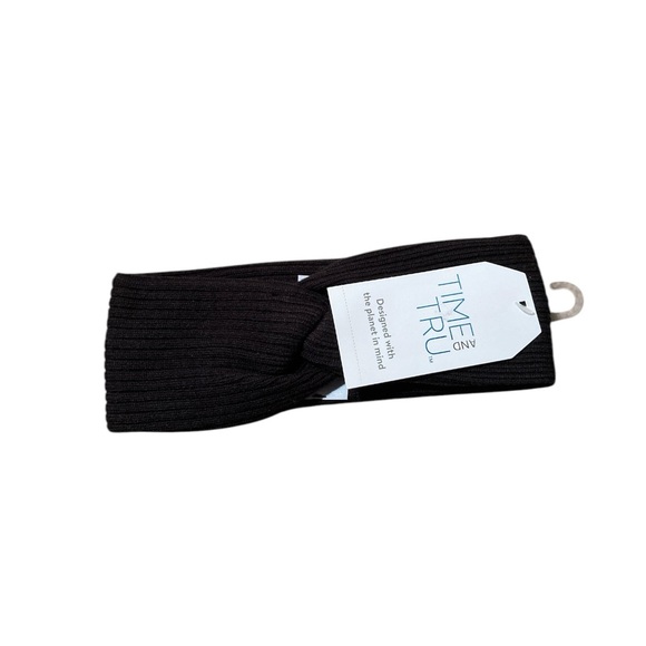 Time And Tru Headwrap And Gloves - Picture 10 of 12